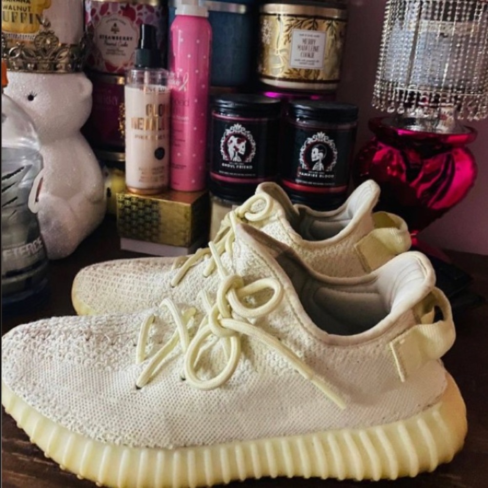 Yeezy Boost 350 V2